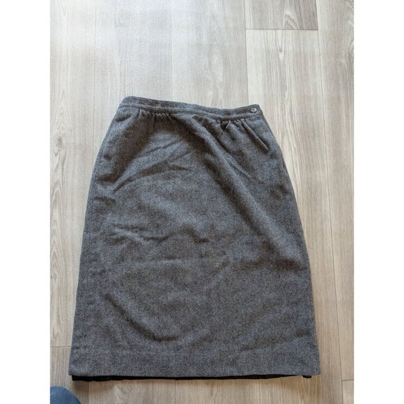 Pendleton Gray Herringbone Wool Skirt Size 12 midi Button Waist Closure - Picture 3 of 6